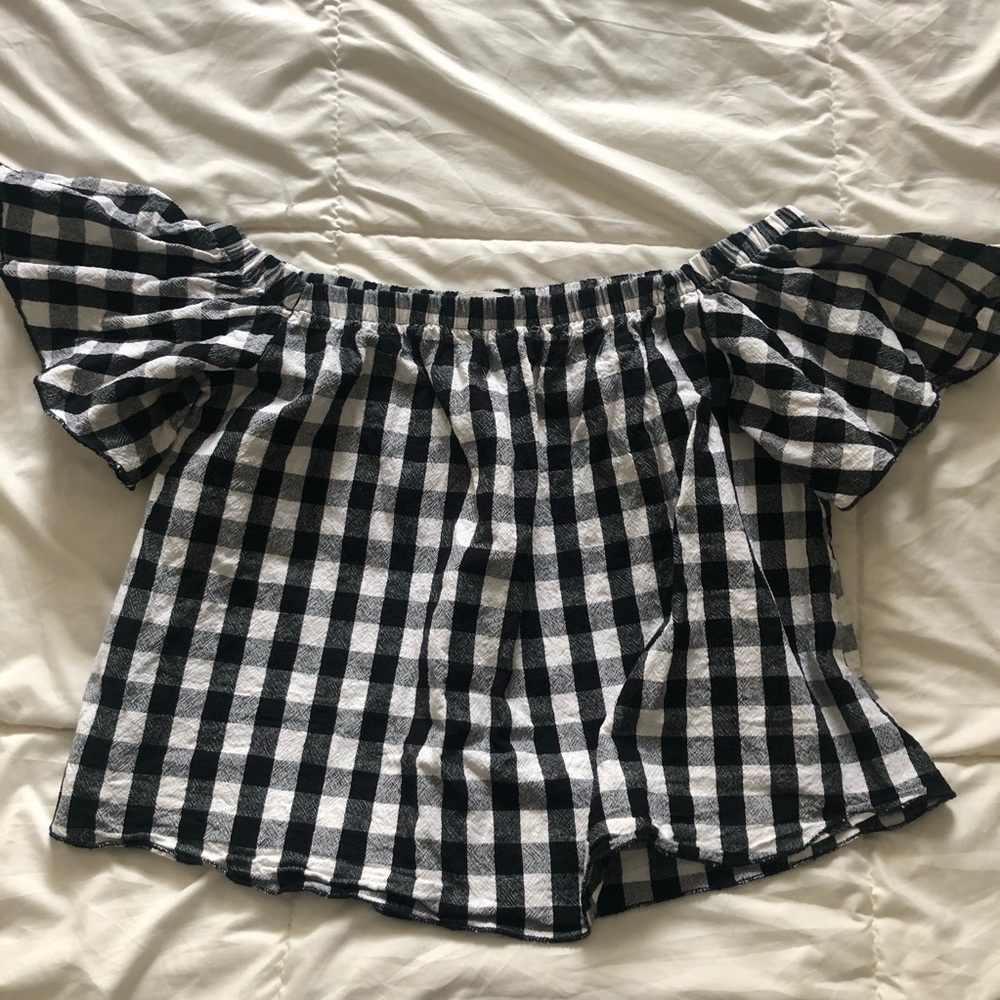 🌟2/$10🌟 Gingham Print Off the Shoulder Top